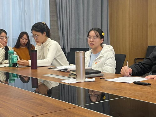 人文學院碩0115和0116黨支部舉行政治生日儀式